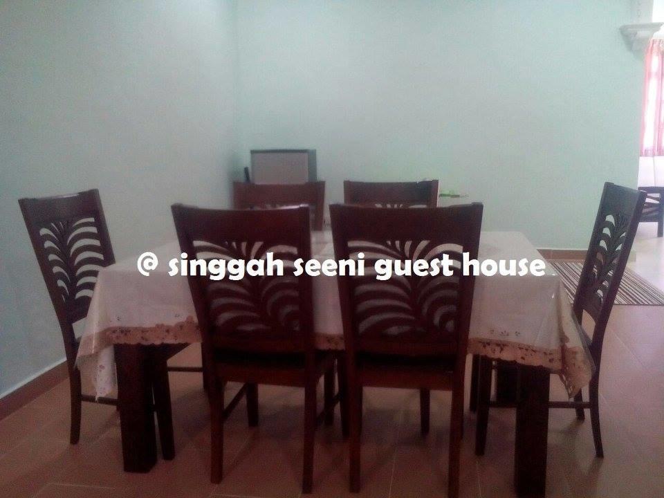 Singgah Seeni Guest House Padang Mat Sirat Exterior photo