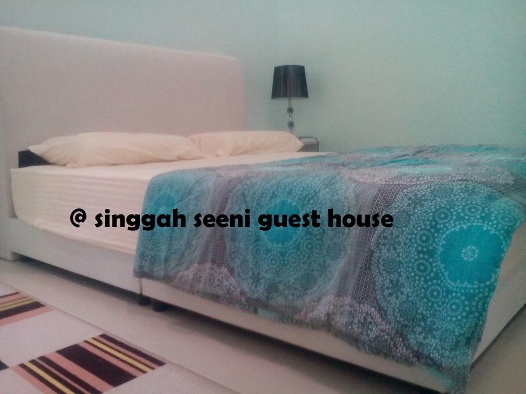 Singgah Seeni Guest House Padang Mat Sirat Exterior photo